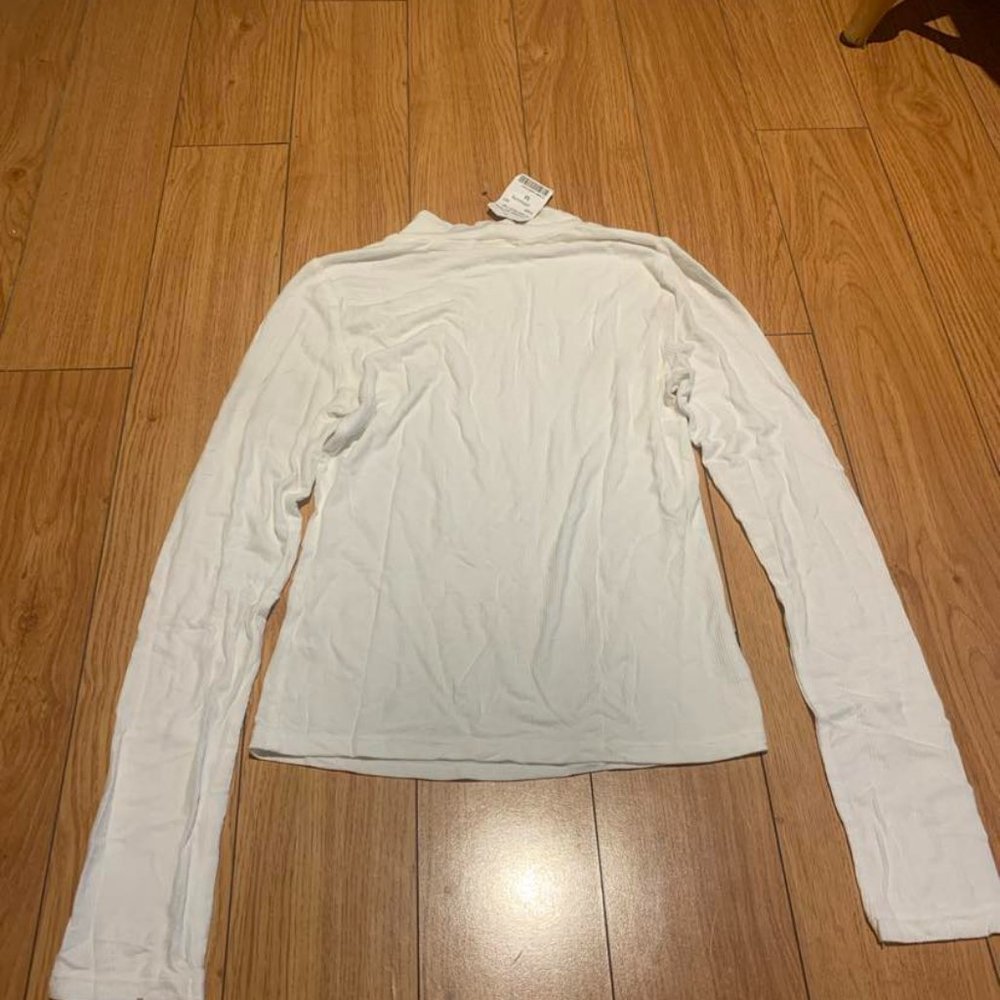 Timing Offwhite Ribbed Highneck Shirt